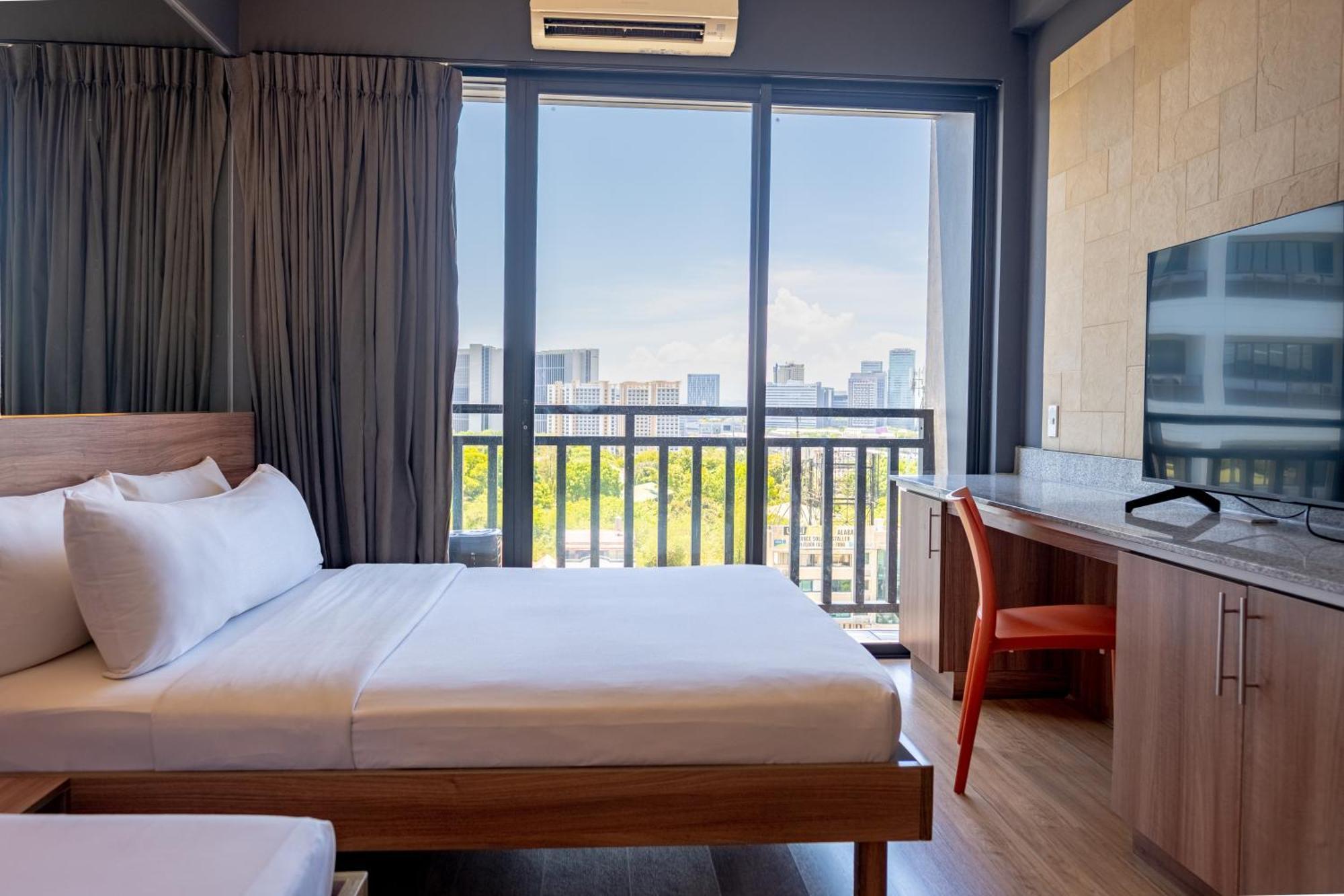 Azumi Boutique Hotel Muntinlupa City Экстерьер фото