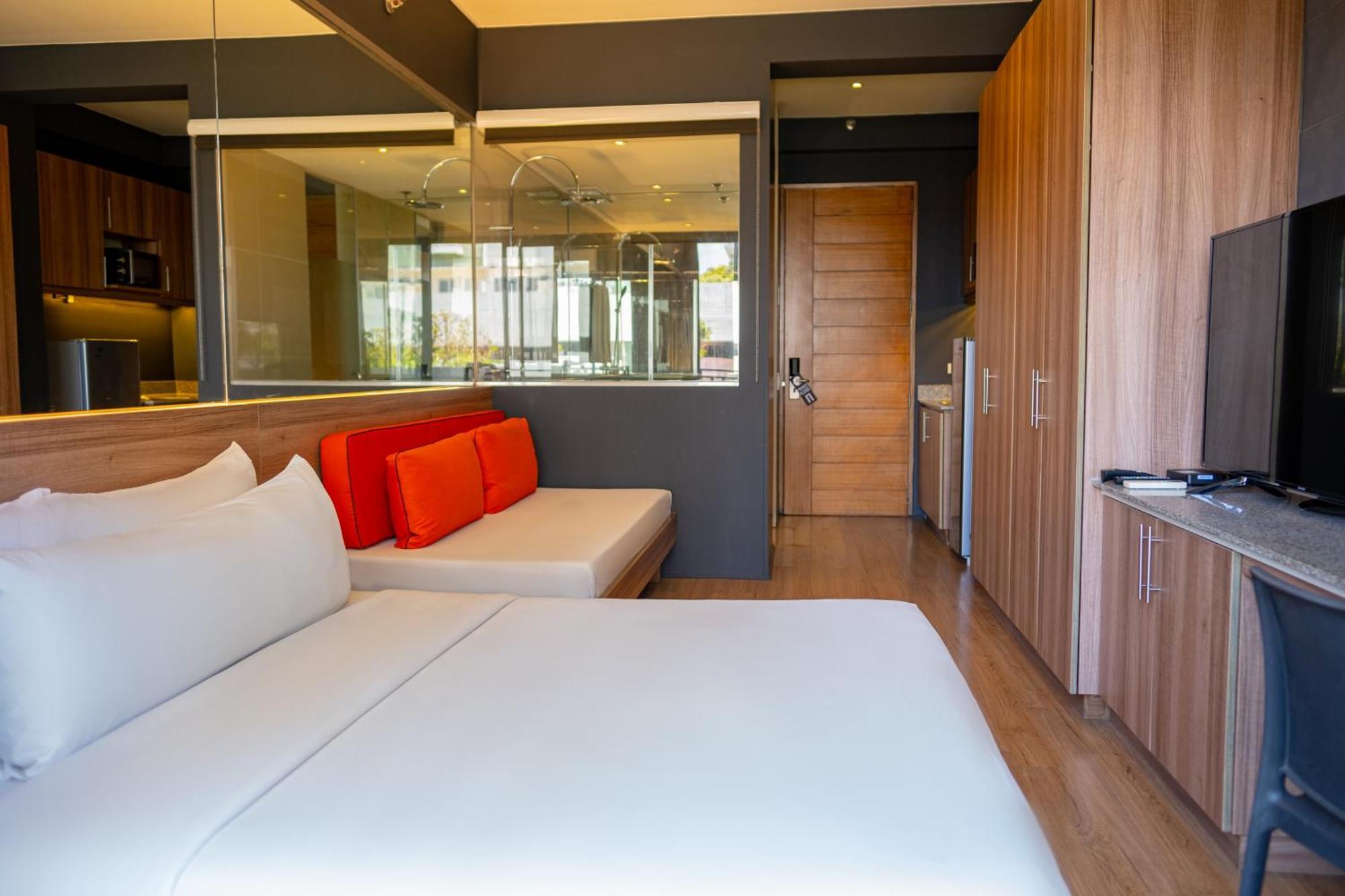 Azumi Boutique Hotel Muntinlupa City Экстерьер фото