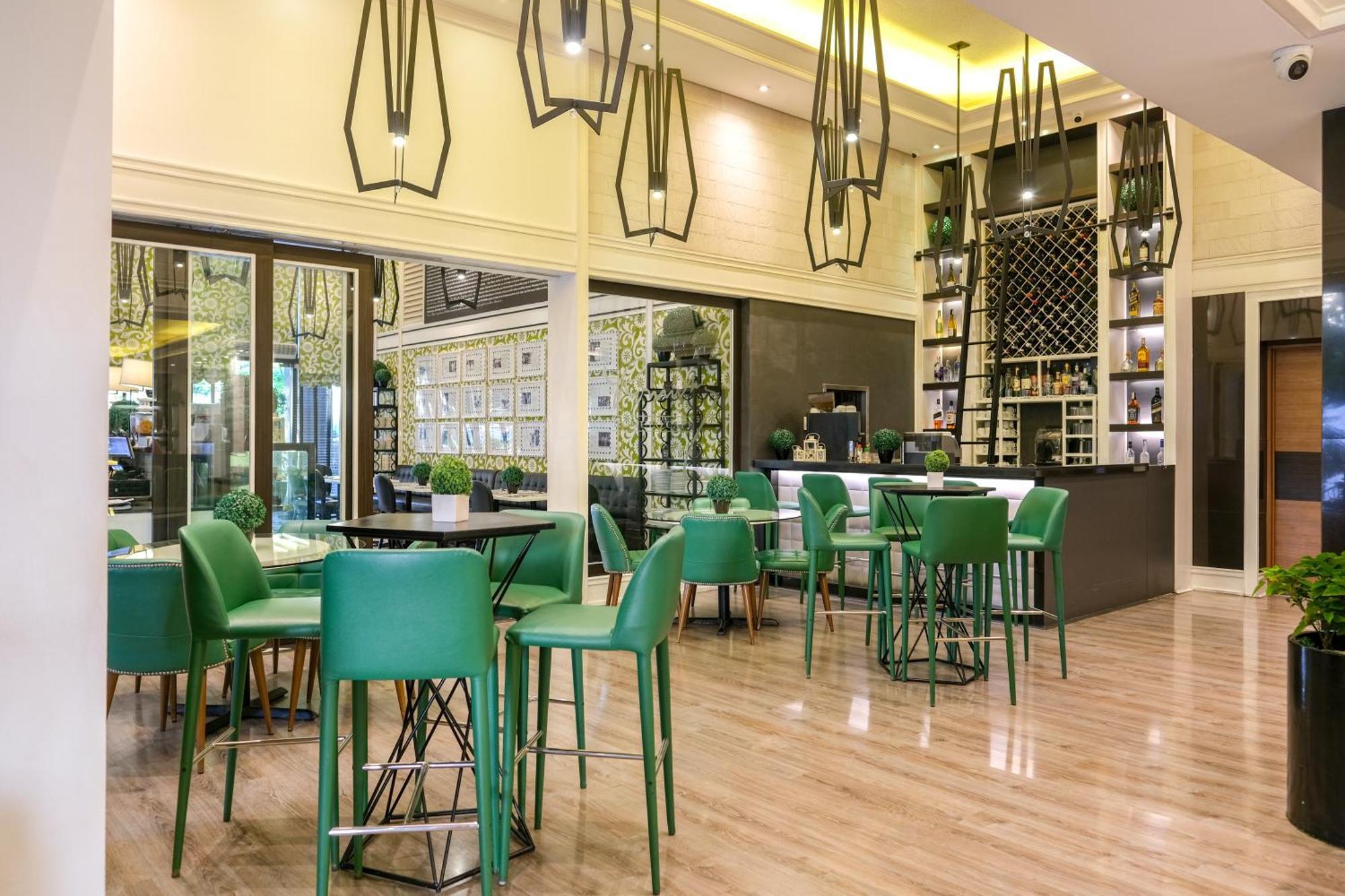 Azumi Boutique Hotel Muntinlupa City Экстерьер фото