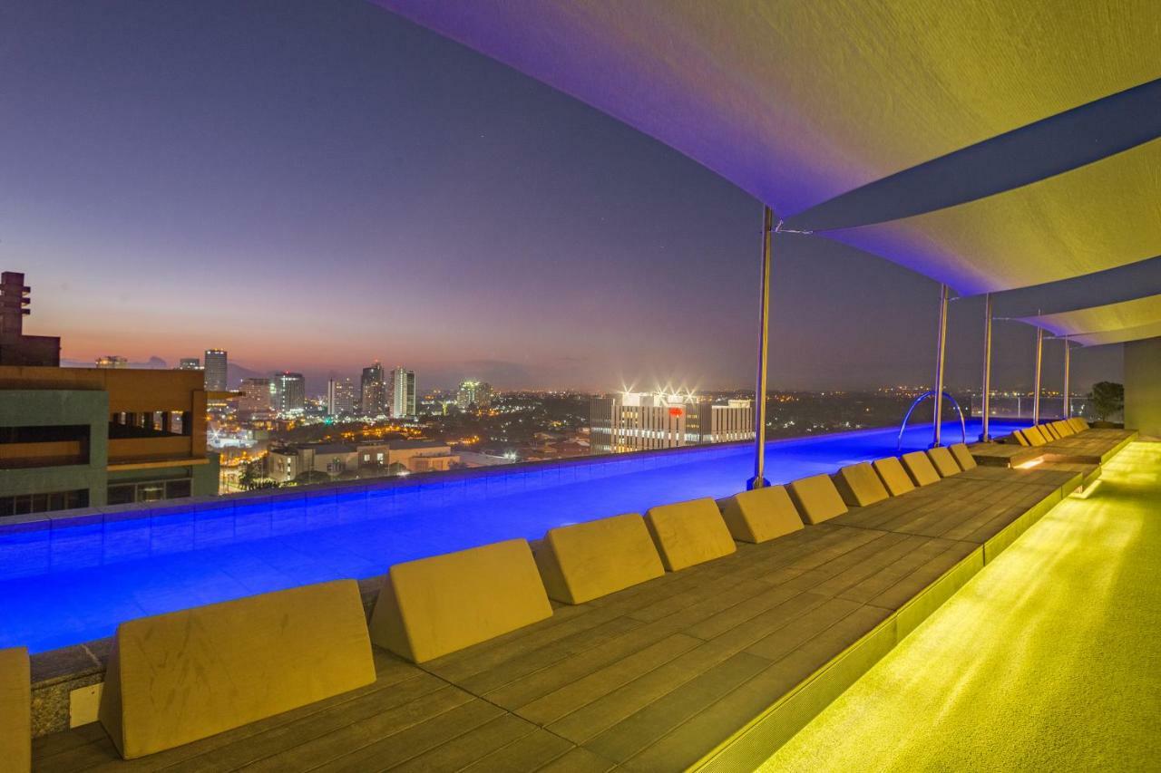 Azumi Boutique Hotel Muntinlupa City Экстерьер фото